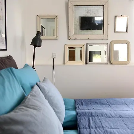 Dragondrum Bed & Kitchen *